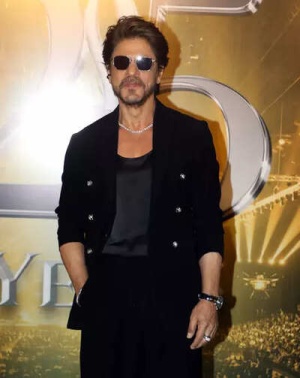 Shah Rukh Khan Prays for Flood-Ravaged Punjab, Bollywood Stars Rally Support